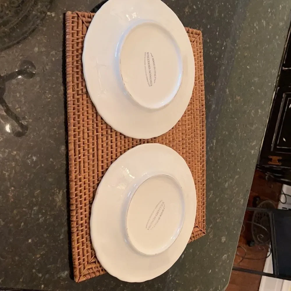 2 Williams Sonoma Yellow glazed 9” Plates EUC
